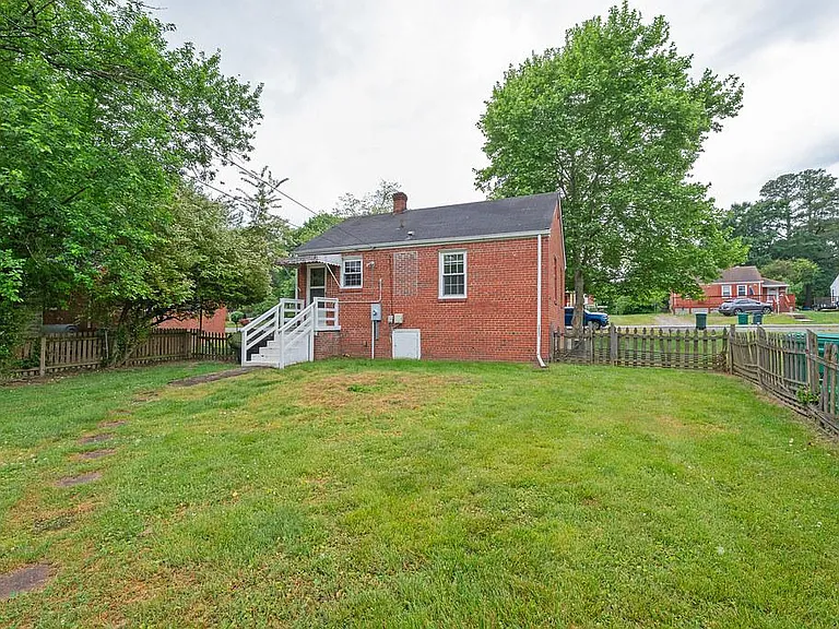 6408 W Grace St — Photo 23
