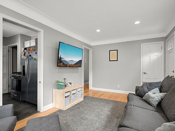 4th image of 6804 W 26th St
