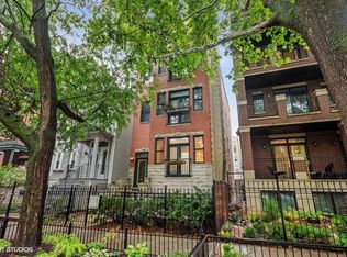857 W Roscoe St #2, Chicago, IL 60657