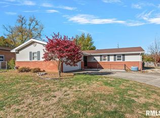 627 Witherspoon Dr, Springfield, IL 62704