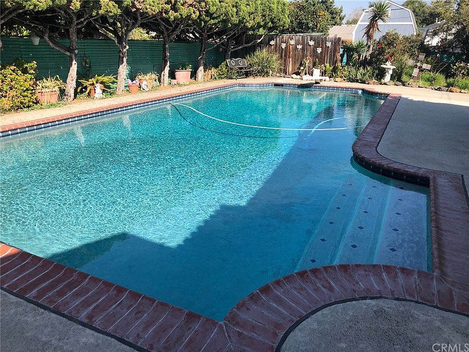 2nd image of 5926 Hart Ave