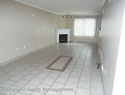 3rd image of 4091 Green Park Dr