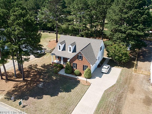 5th image of 4530 Dewfield Drive N