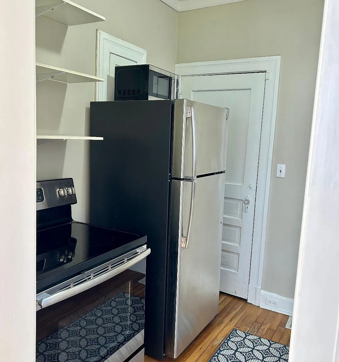 2215 Saint Johns Ave — Photo 2
