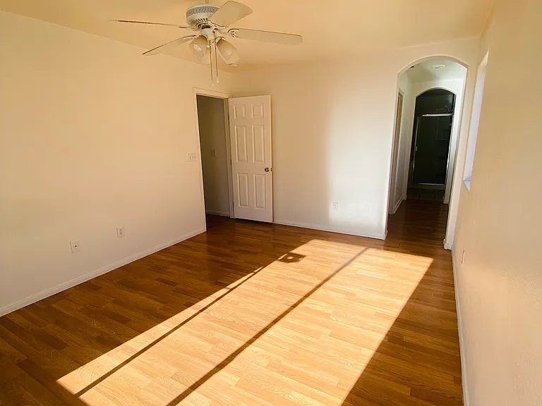 5619 Moccasin Point St — Photo 6