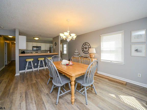 5th image of 2034 Central Ave #1