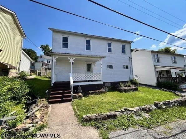 587 Walnut St, Monongah, WV 26554