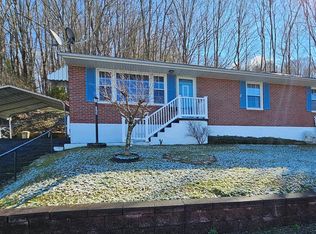 166 City View Dr, Tazewell, VA 24651