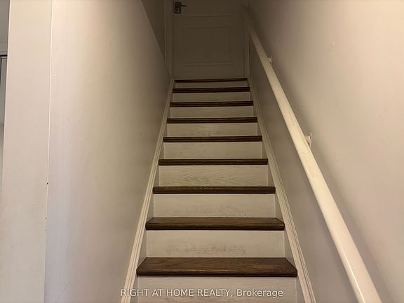 2nd image of 256 Leiterman Dr