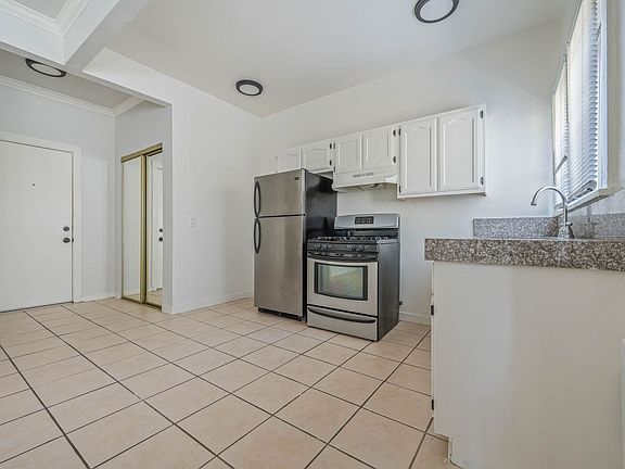 4th image of 2623 Brighton Ave #H110