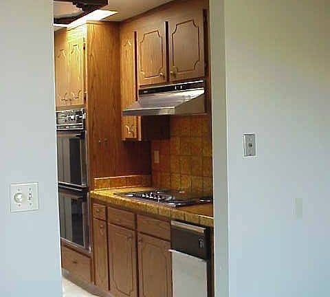 4th image of 500 Poplar Ave APT 312