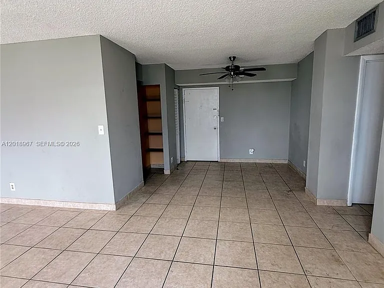 2025 NE 164th St #810 — Photo 7