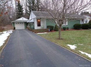 6196 Howell Ave, Newfane, NY 14108