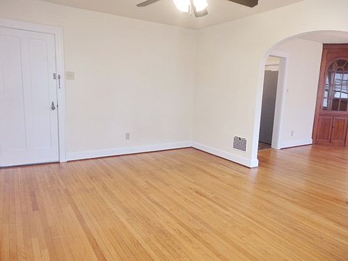 4th image of 3430 Ault View Ave #2