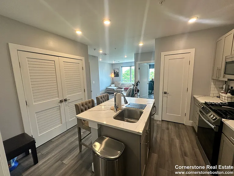 40 B St #509 — Photo 3