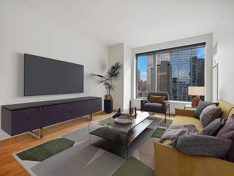 8 Spruce St #10L — Photo 2