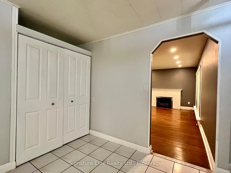 34 Ovida Ave #UPPER — Photo 10