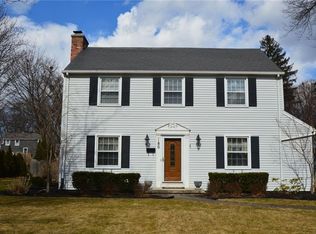 180 Maybrooke Rd, Rochester, NY 14618