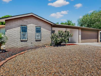 6407 Mendius Ave NE, Albuquerque, NM, 87109