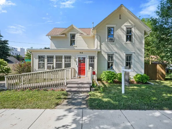 916 Giles St, Stoughton, WI 53589