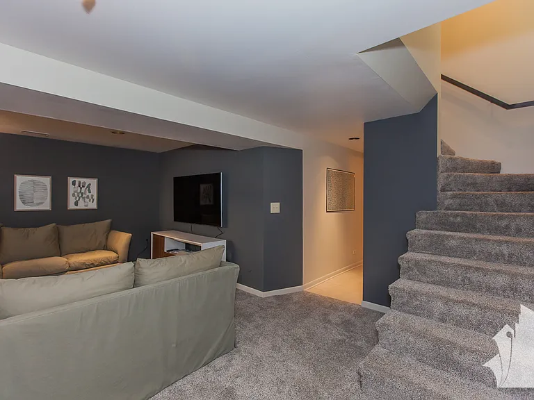 1625 W Hollywood Ave #1 — Photo 22