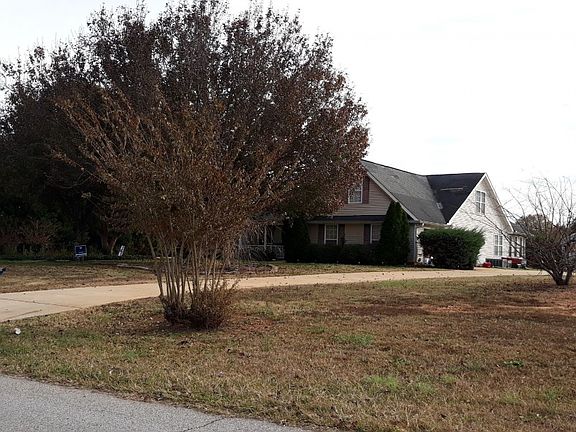 2nd image of 130 Michael Ln