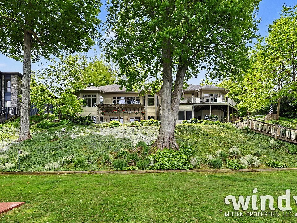 1st image of 7897 Lakewood Dr
