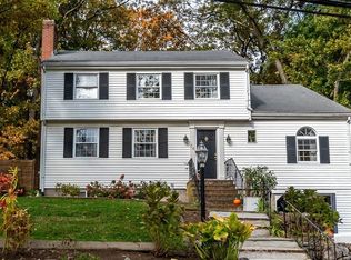 34 Cranberry Ln, Dedham, MA 02026