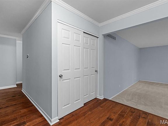 3rd image of 15444 Squires Way Dr