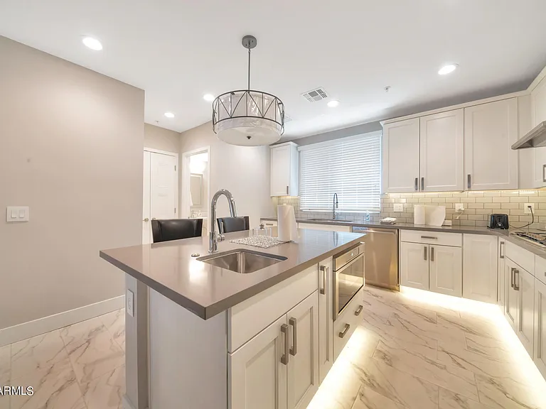 7550 E Osborn Rd #1008 — Photo 16
