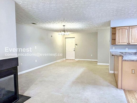 4th image of 619 Admiral Dr Unit 102