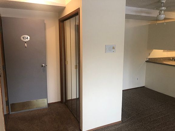 4th image of 154 Westview Dr #104
