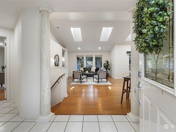 2nd image of 1500 15th Court SE