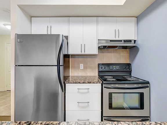 4th image of 2391 Central Park Dr #201