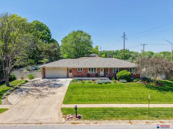 4301 S 61st St, Lincoln, NE 68516