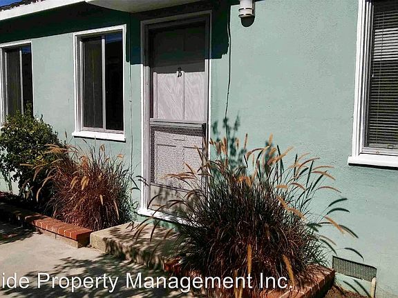 2nd image of 2439 Oak St APT B