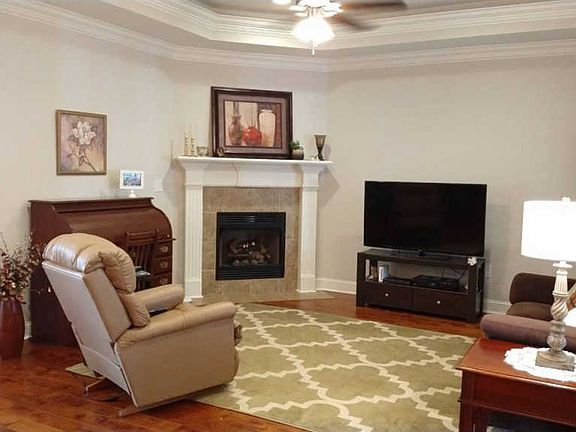 2nd image of 56 Moore Farm Cir NW