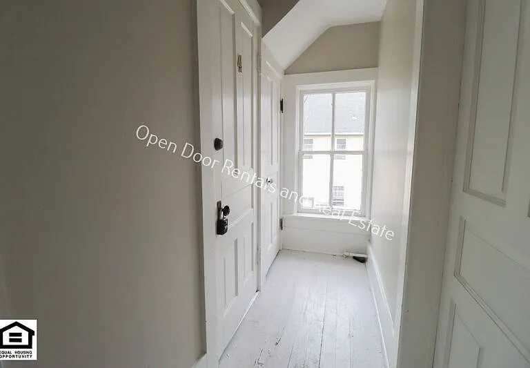 1101 Lake Ave #4 — Photo 3