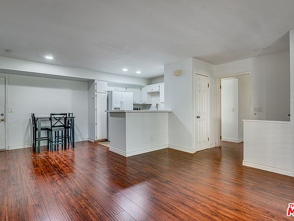 5th image of 24436 Valle Del Oro Unit 102