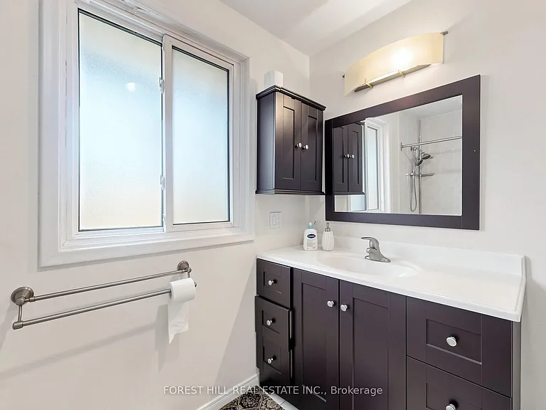 32 Wycliffe Cres — Photo 29