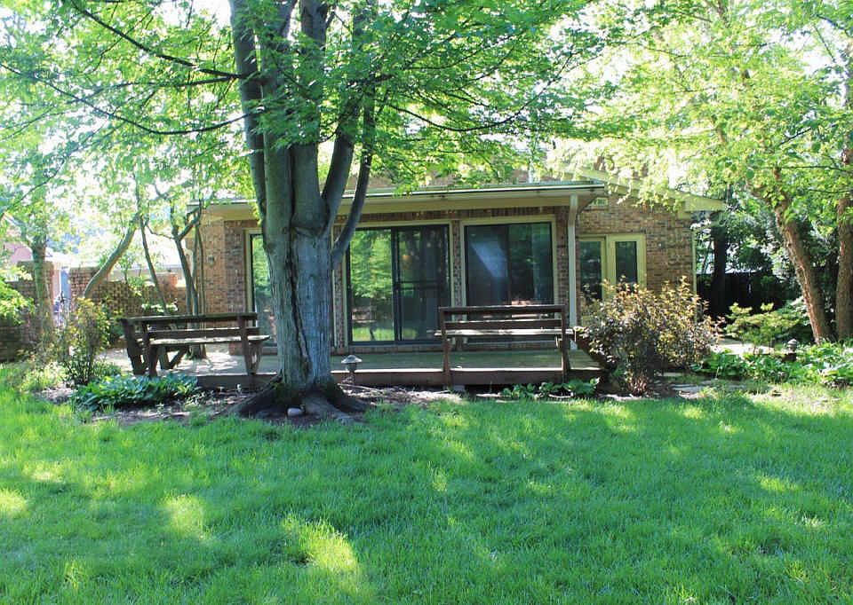 1st image of 3409 Westridge Cir
