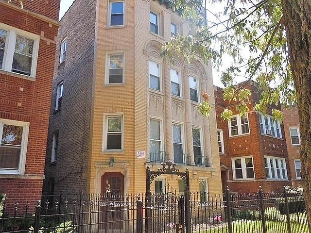 1st image of 6427 N Leavitt St APT 3