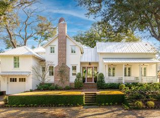 105 Friend St, Mount Pleasant, SC 29464