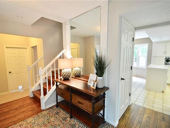 4th image of 1719 Settlers Reserve Way