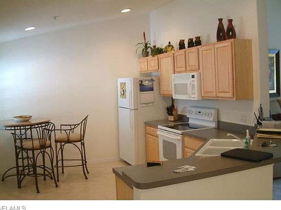 5th image of 1405 Tiffany Ln APT 1404