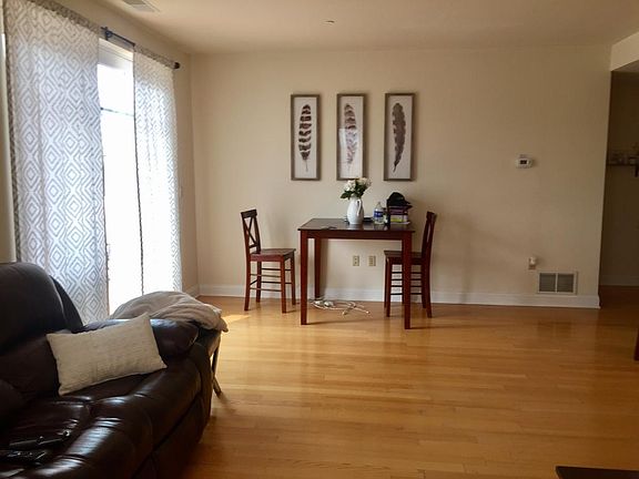 4th image of 333 Broadway APT 210