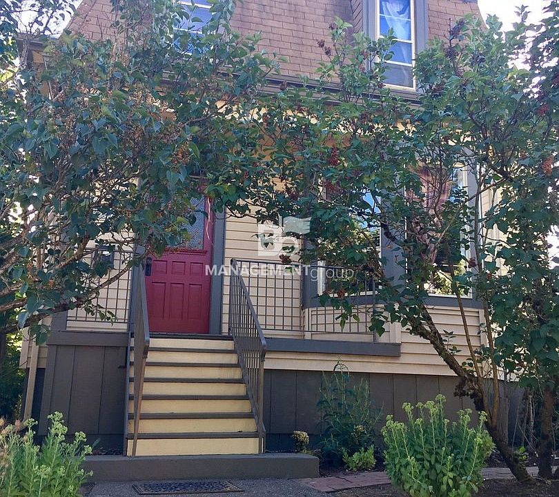 1st image of 3502 SE 13th Ave