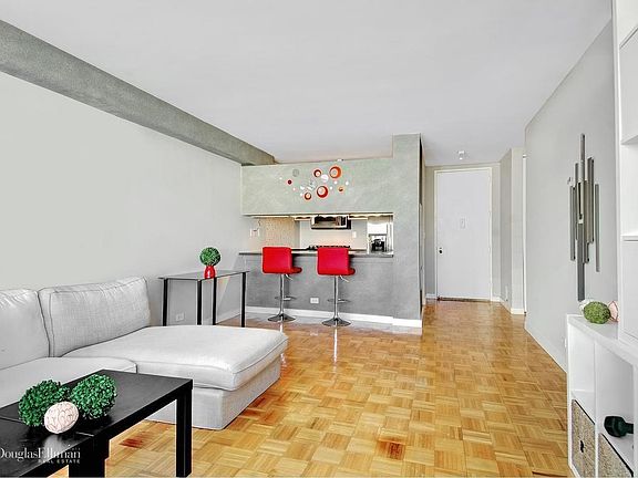 3rd image of 393 W 49th St APT 5S