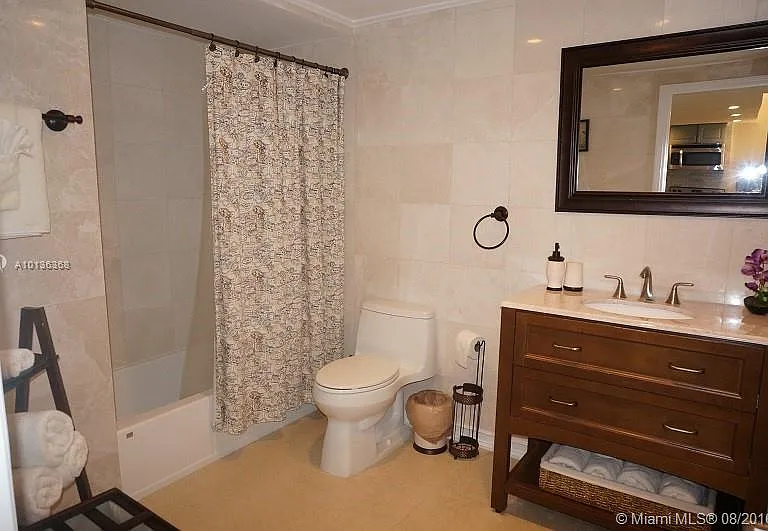 19370 Collins Avenue Seasonal #923 — Photo 9