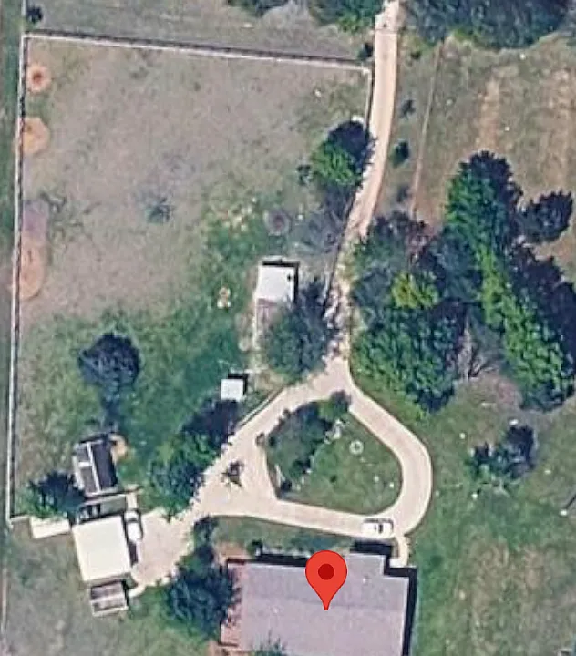 10536 County Road 493